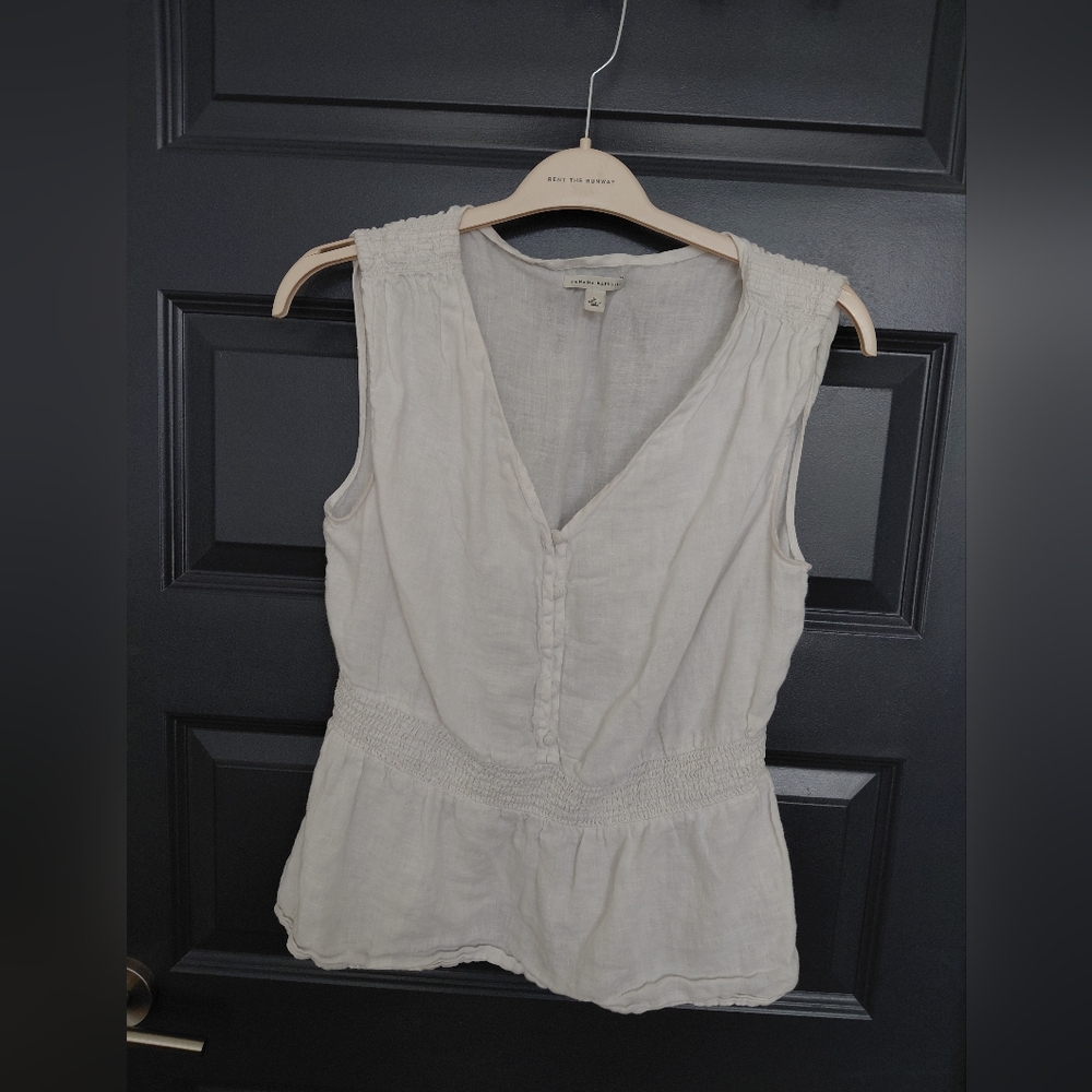 🌟 Banana Republic Women's Sleeveless Top - Cream. 100% Linen.